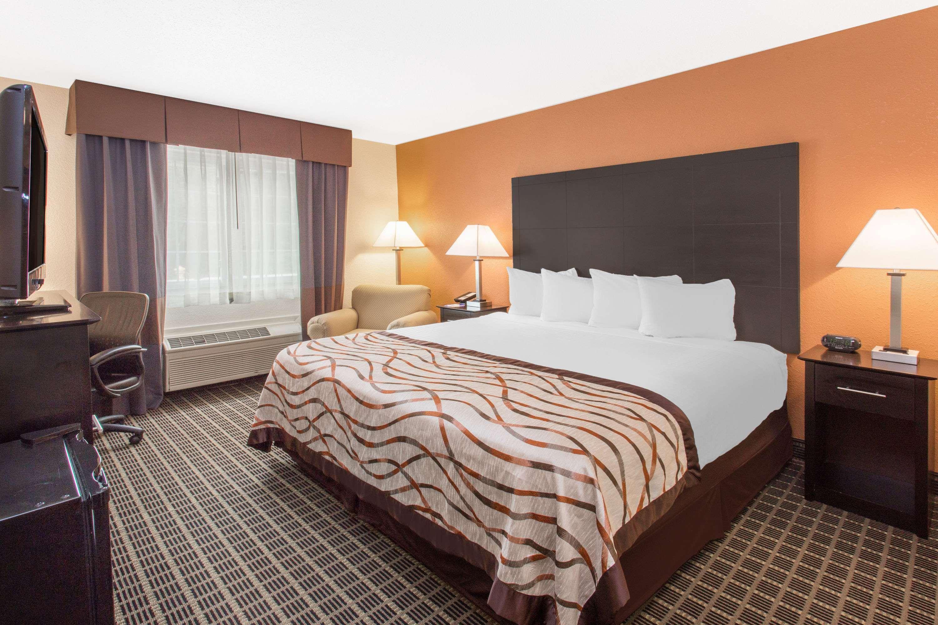 Baymont By Wyndham Muskegon Hotell Eksteriør bilde